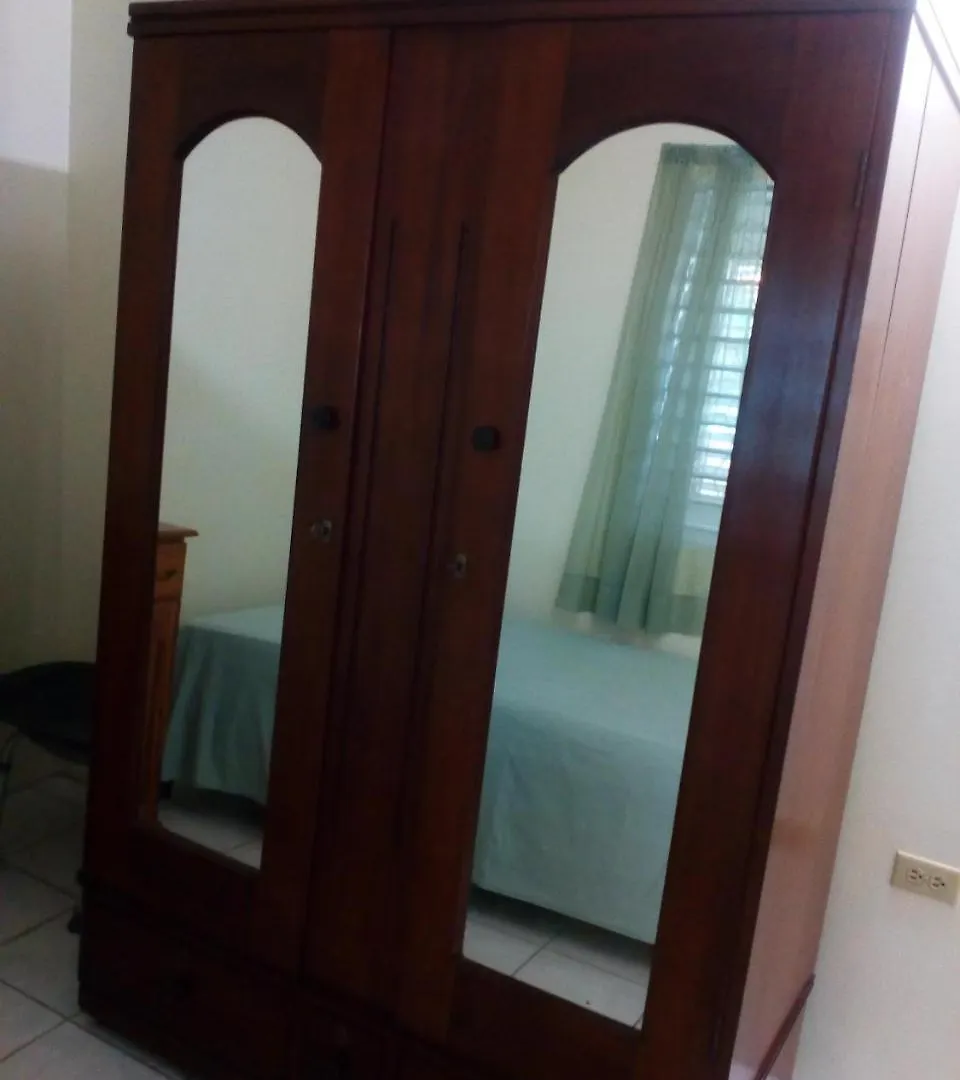 Cozy & Comfy Apartment Portmore